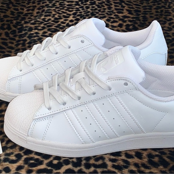 Adidas Superstar - Picture 2 of 4